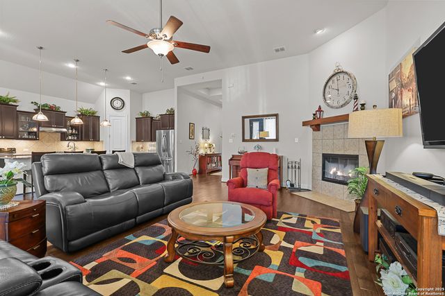 1424 Settlement, New Braunfels, TX 78132