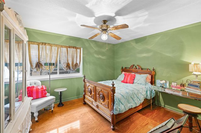 1102 N Avenue F Ave, Elgin, TX 78621