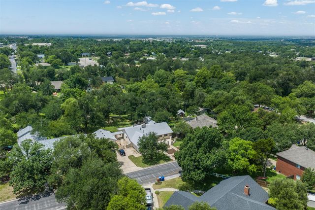 1102 N Avenue F Ave, Elgin, TX 78621