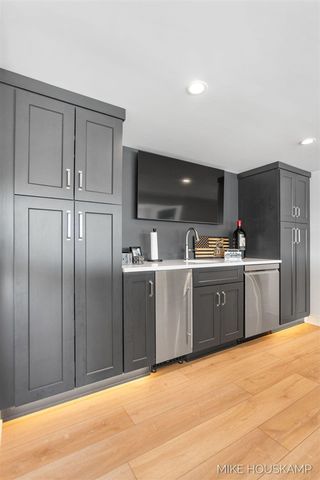 15945 Orchard Point Drive, Spring Lake, MI 49456