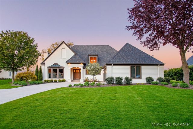 15945 Orchard Point Drive, Spring Lake, MI 49456