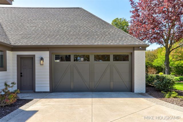 15945 Orchard Point Drive, Spring Lake, MI 49456