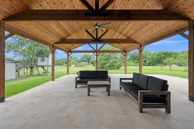12304 Maggie Lane, Willis, TX 77318