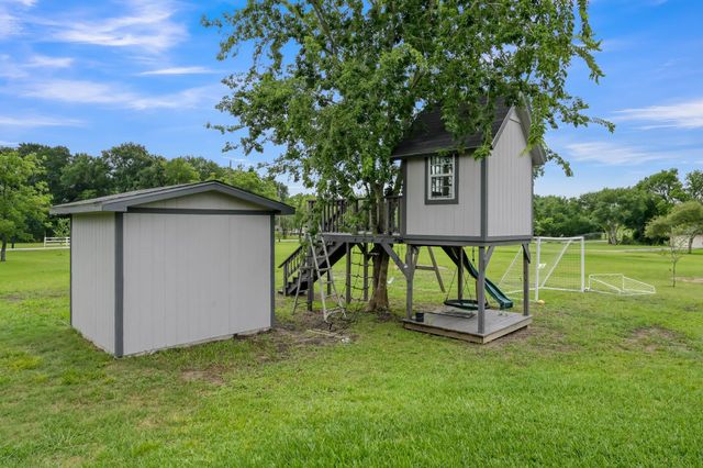 12304 Maggie Lane, Willis, TX 77318