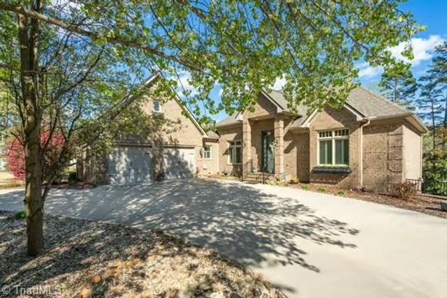 2626 Fox Ridge Road, Asheboro, NC 27205