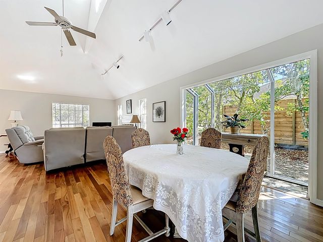 8 Lee Dr, St Augustine, FL 32080