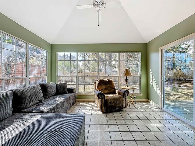 8 Lee Dr, St Augustine, FL 32080