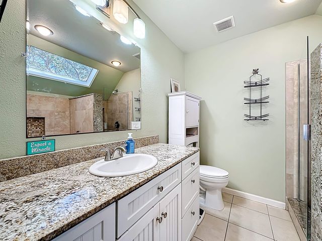 8 Lee Dr, St Augustine, FL 32080