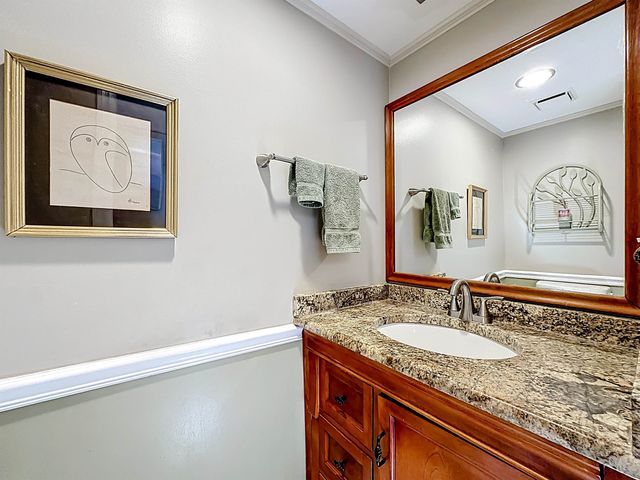 8 Lee Dr, St Augustine, FL 32080