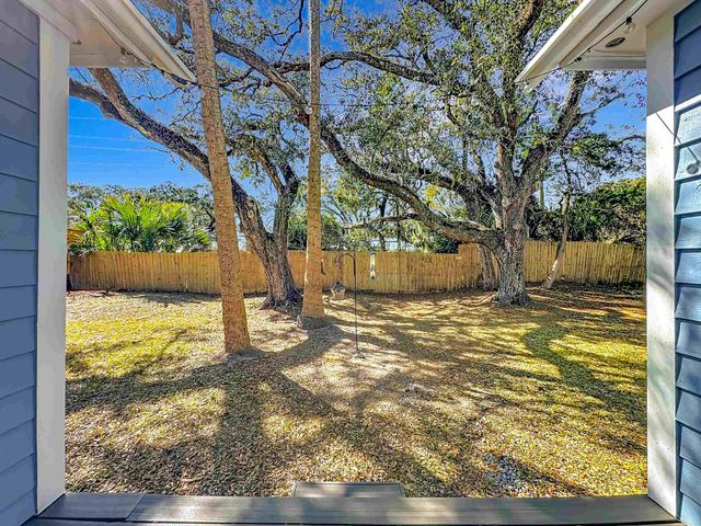 8 Lee Dr, St Augustine, FL 32080