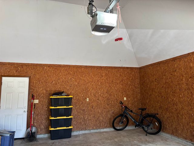 8 Lee Dr, St Augustine, FL 32080