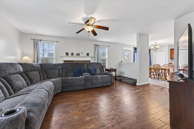 3462 Bradfield Dr, Clarksville, TN 37042