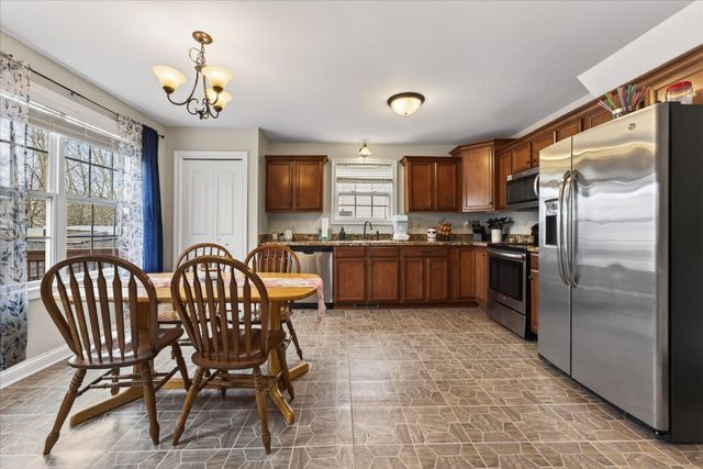 3462 Bradfield Dr, Clarksville, TN 37042