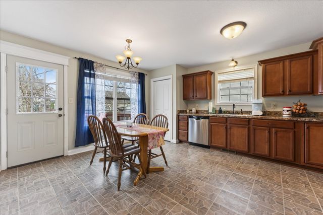 3462 Bradfield Dr, Clarksville, TN 37042