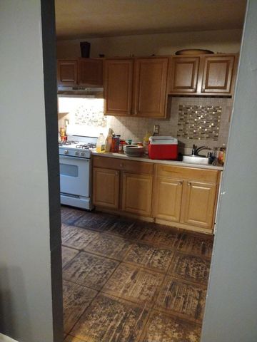 6158 RADECKE, Baltimore, MD 21206