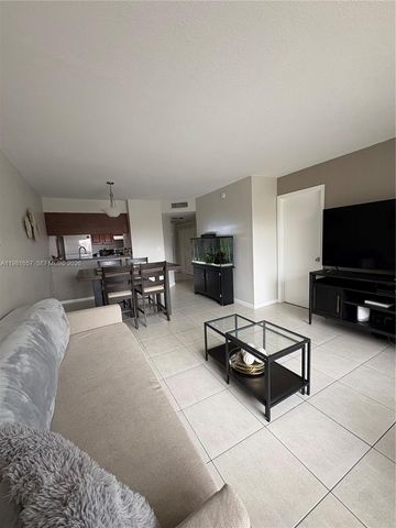 9955 Twin Lakes Dr 9-K, Coral Springs, FL 33071