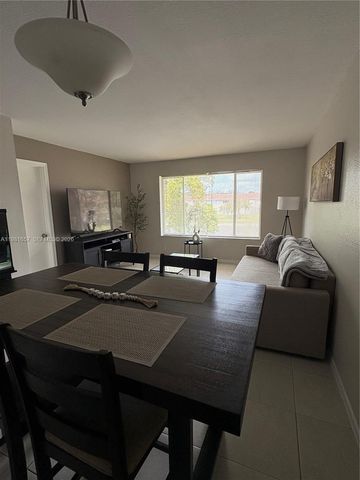 9955 Twin Lakes Dr 9-K, Coral Springs, FL 33071