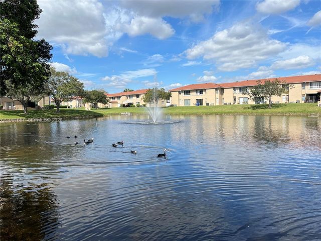 9955 Twin Lakes Dr 9-K, Coral Springs, FL 33071