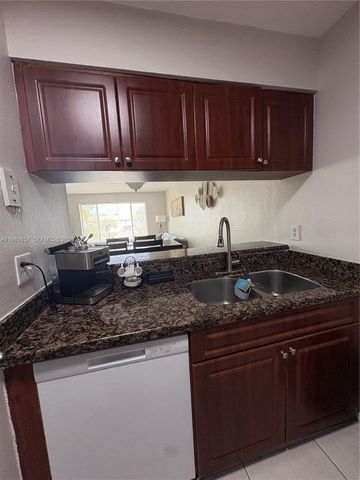 9955 Twin Lakes Dr 9-K, Coral Springs, FL 33071