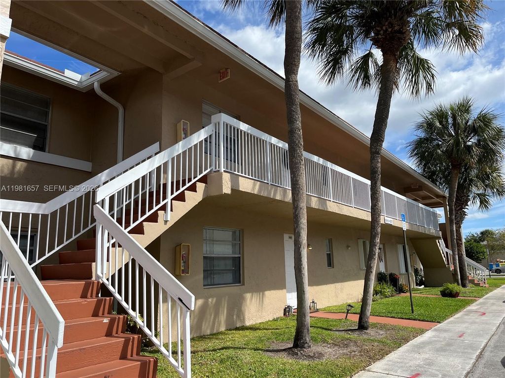 9955 Twin Lakes Dr 9-K, Coral Springs, FL 33071