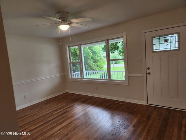 104 Sandy Lane, Havelock, NC 28532