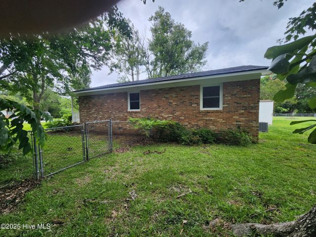 104 Sandy Lane, Havelock, NC 28532