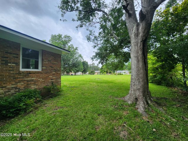 104 Sandy Lane, Havelock, NC 28532