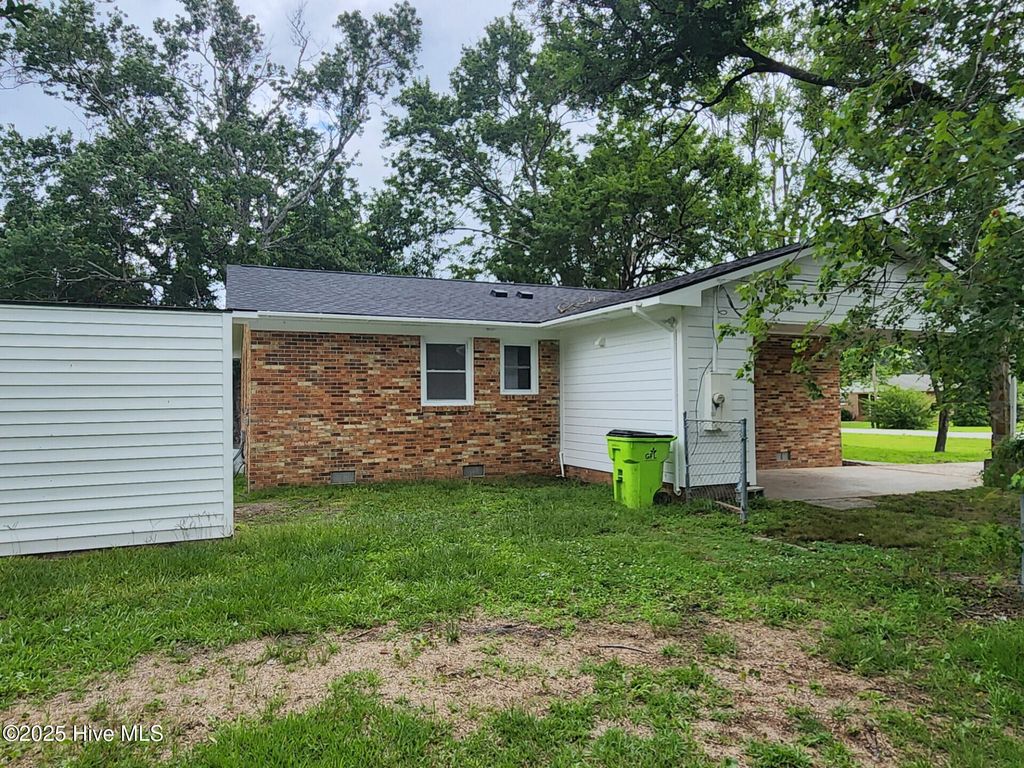 104 Sandy Lane, Havelock, NC 28532