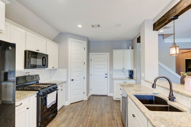 700 Abita Chase, Bossier City, LA 71111