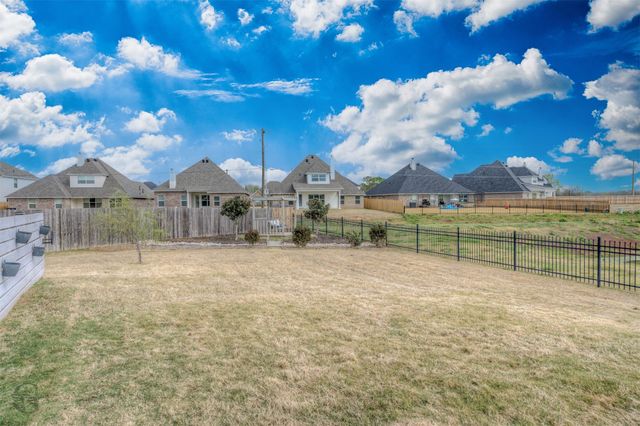 700 Abita Chase, Bossier City, LA 71111