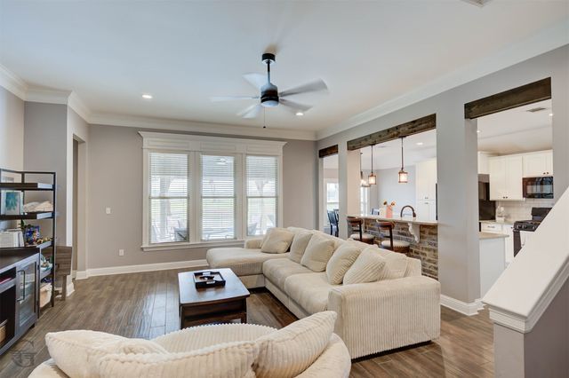 700 Abita Chase, Bossier City, LA 71111