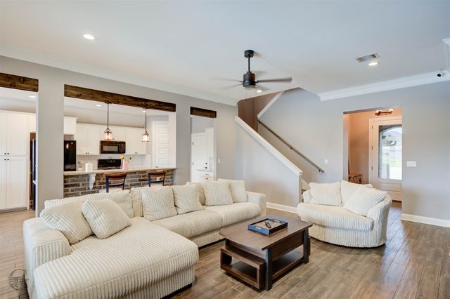 700 Abita Chase, Bossier City, LA 71111