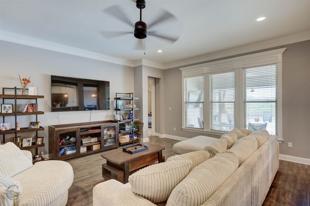 700 Abita Chase, Bossier City, LA 71111