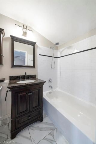 5125 W Crystal, Santa Ana, CA 92704