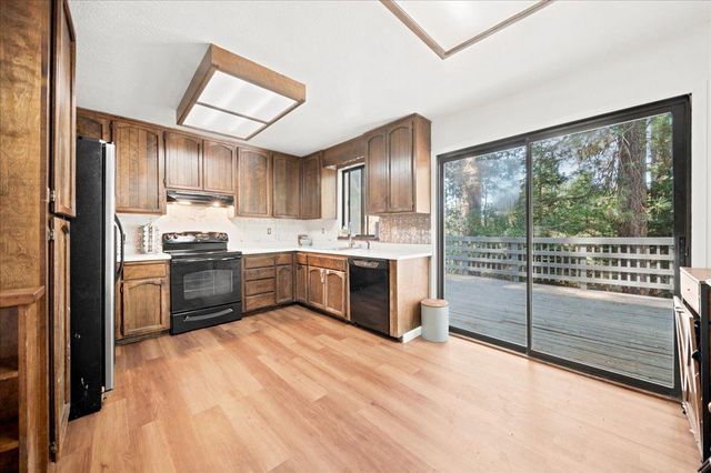 4976 Golden St, Pollock Pines, CA 95726