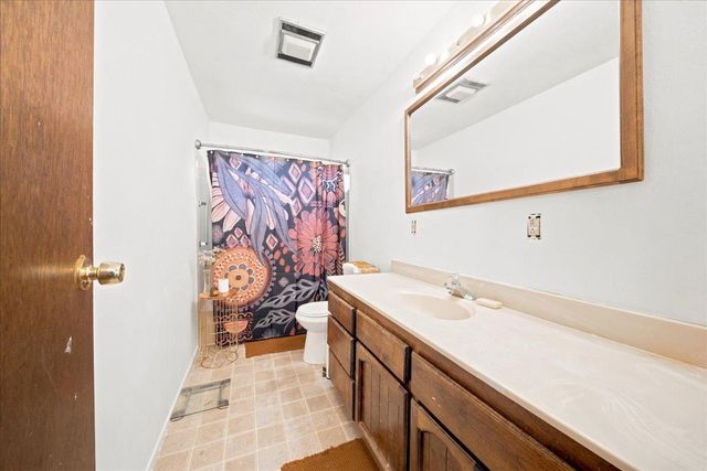 4976 Golden St, Pollock Pines, CA 95726