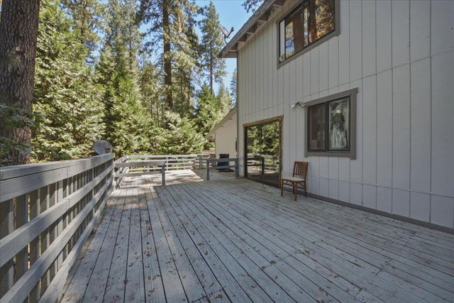 4976 Golden St, Pollock Pines, CA 95726