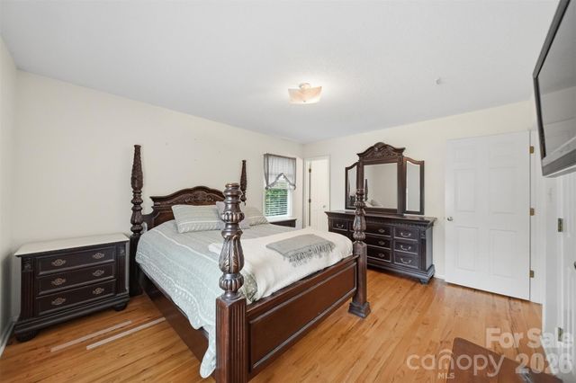 3882 Shadowood Drive, Morganton, NC 28655