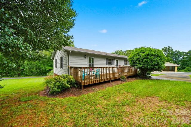 3882 Shadowood Drive, Morganton, NC 28655