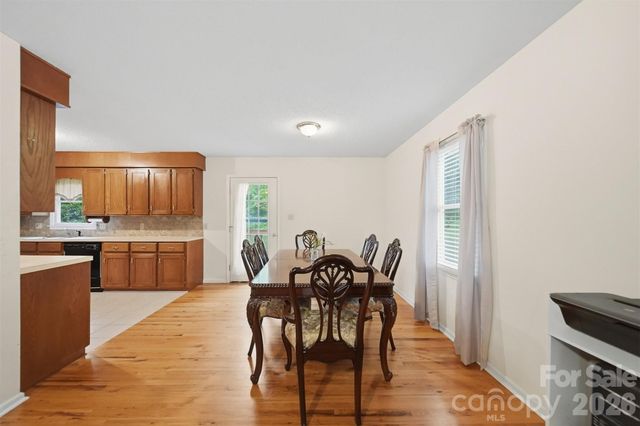3882 Shadowood Drive, Morganton, NC 28655