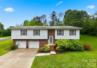 3882 Shadowood Drive, Morganton, NC 28655