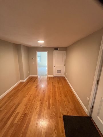204 North Franklin 204, Holbrook, MA 02343