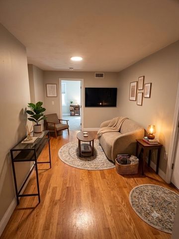 204 North Franklin 204, Holbrook, MA 02343