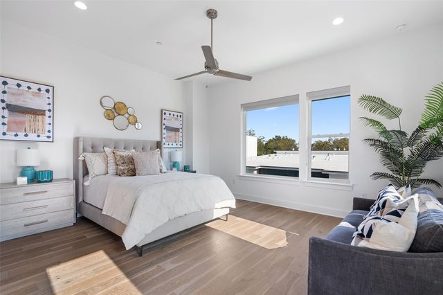 2505 Bluebonnet LN 3, Austin, TX 78704