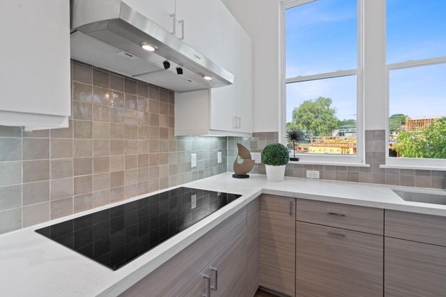 2505 Bluebonnet LN 3, Austin, TX 78704