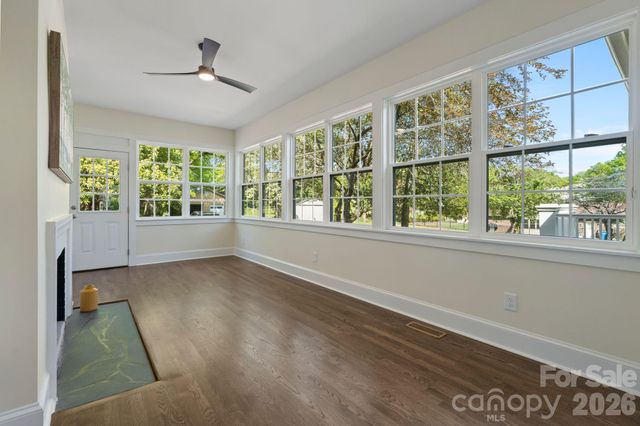 3114 N Center Street, Hickory, NC 28601