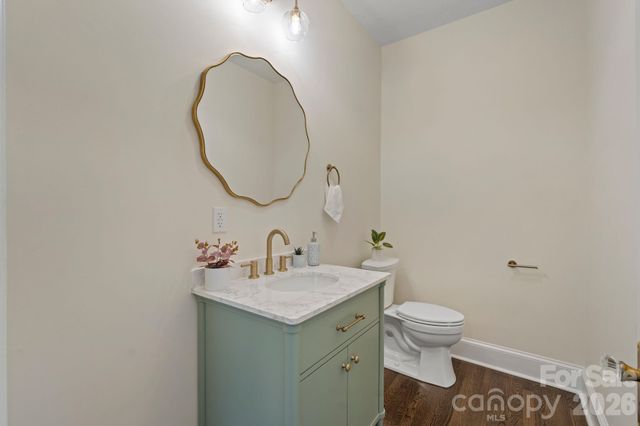 3114 N Center Street, Hickory, NC 28601