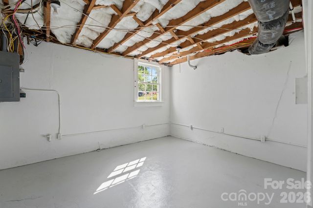3114 N Center Street, Hickory, NC 28601