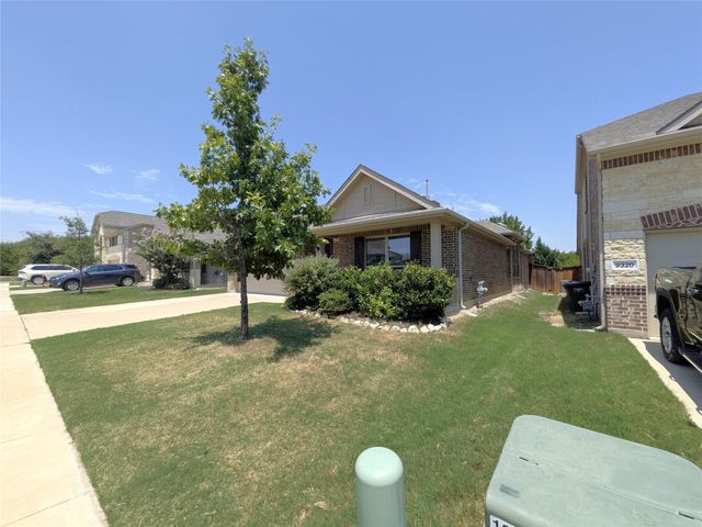 9324 Bronze Meadow Drive, Fort Worth, TX 76131