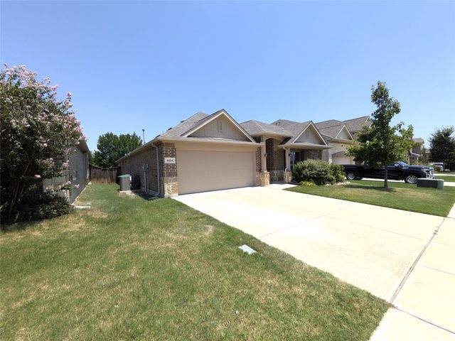9324 Bronze Meadow Drive, Fort Worth, TX 76131
